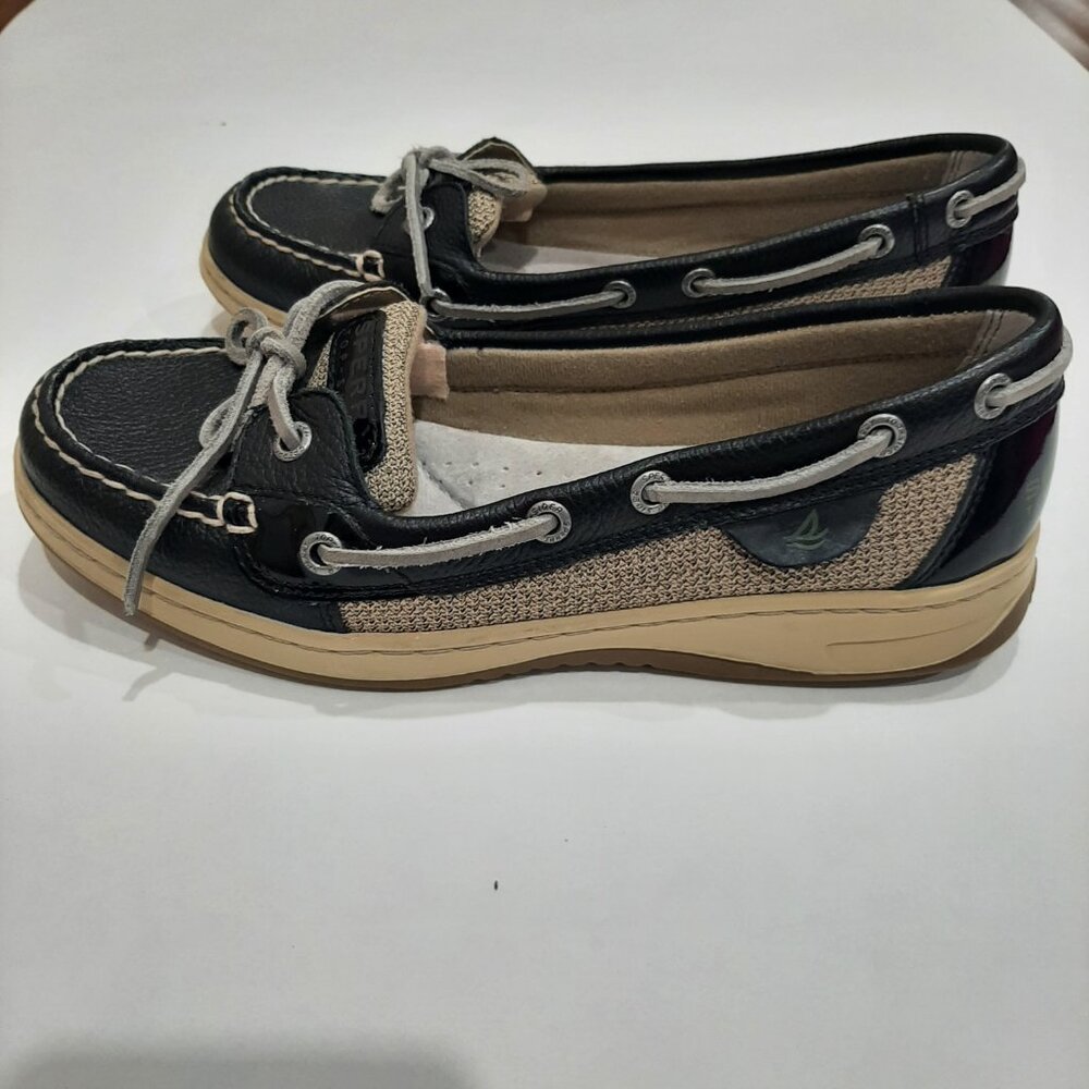 Sperry cabincore leather lace up quiet luxury boat shoe loafers size 7.5